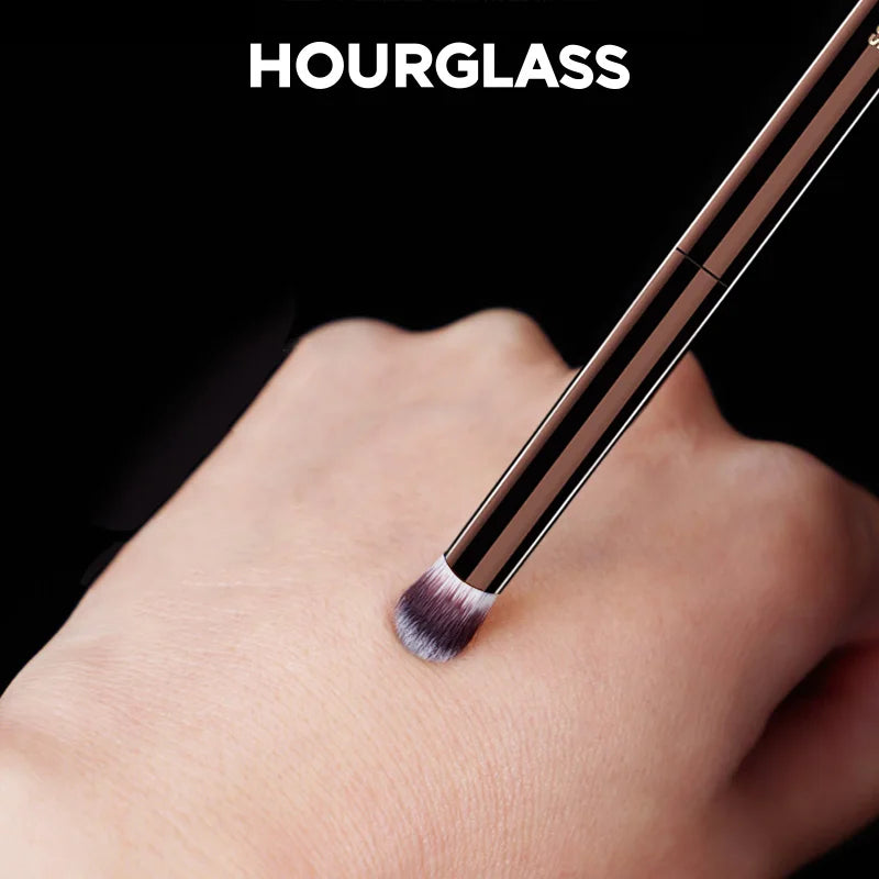 💄 Product Title:
Premium Hourglass Makeup Brush Set